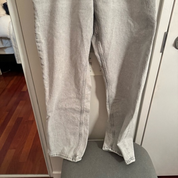 PRIMARK light grey high rise straight leg jeans - Picture 2 of 4
